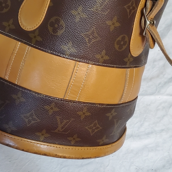 Vintage LV Bucket Bag. Paper Tag! Circa 1970s. - Picture 5 of 11